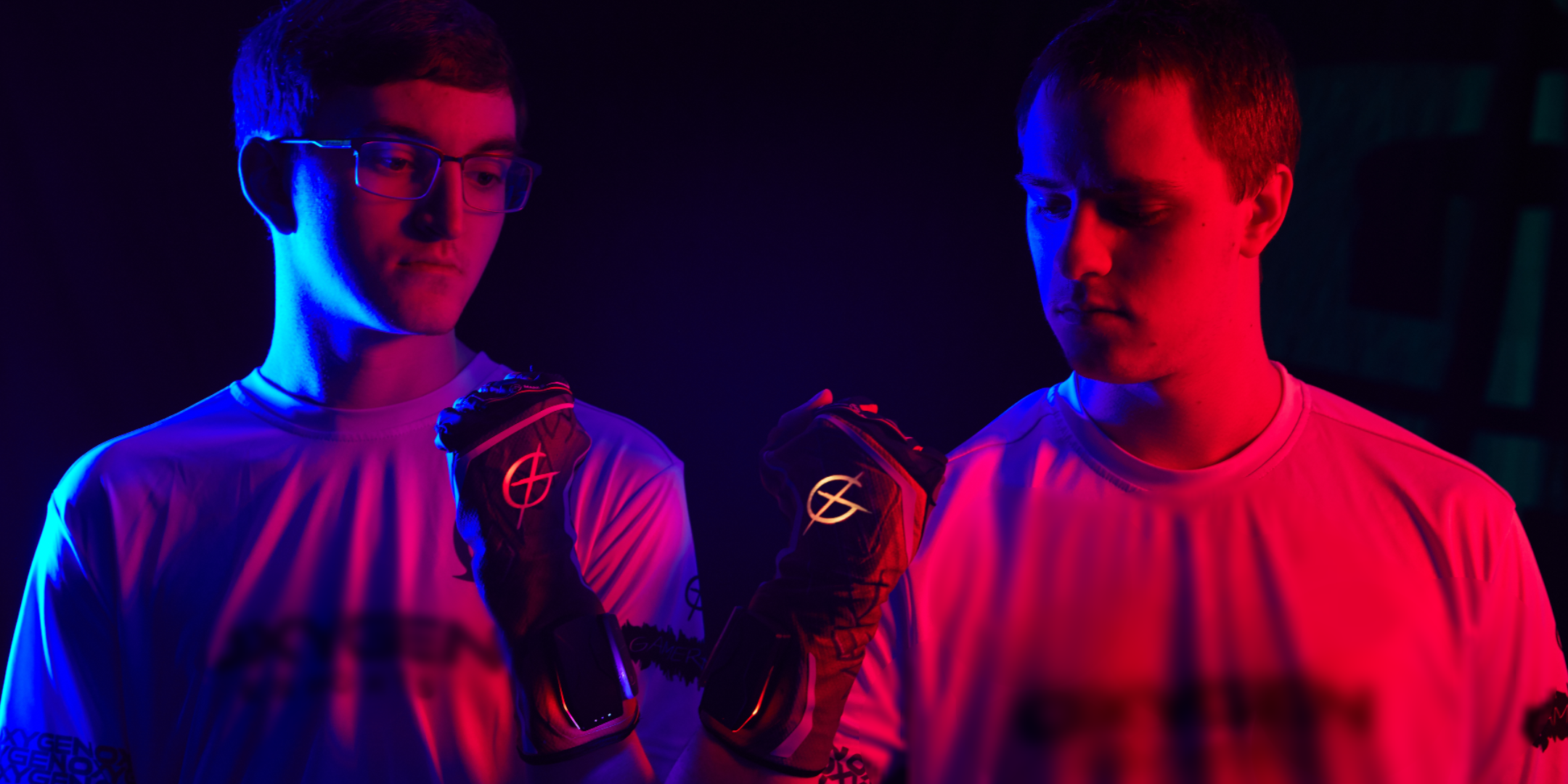 Two Esports Players Wearing the Magma Glove