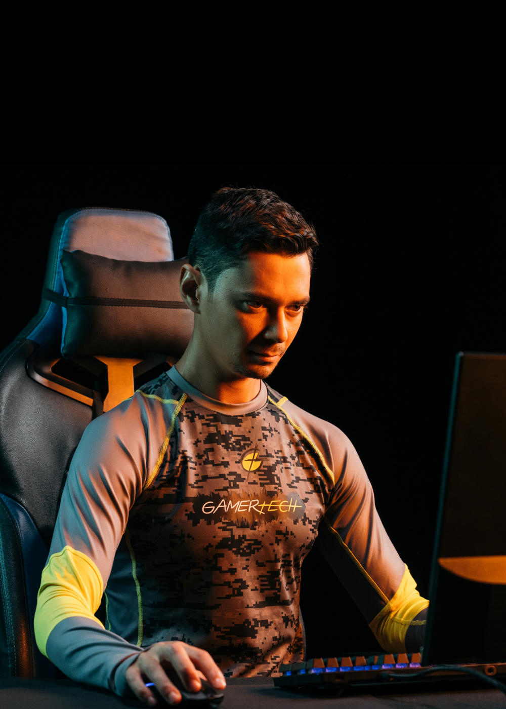 Esports Player wearing the GamerTech Pro Jersey while gaming 