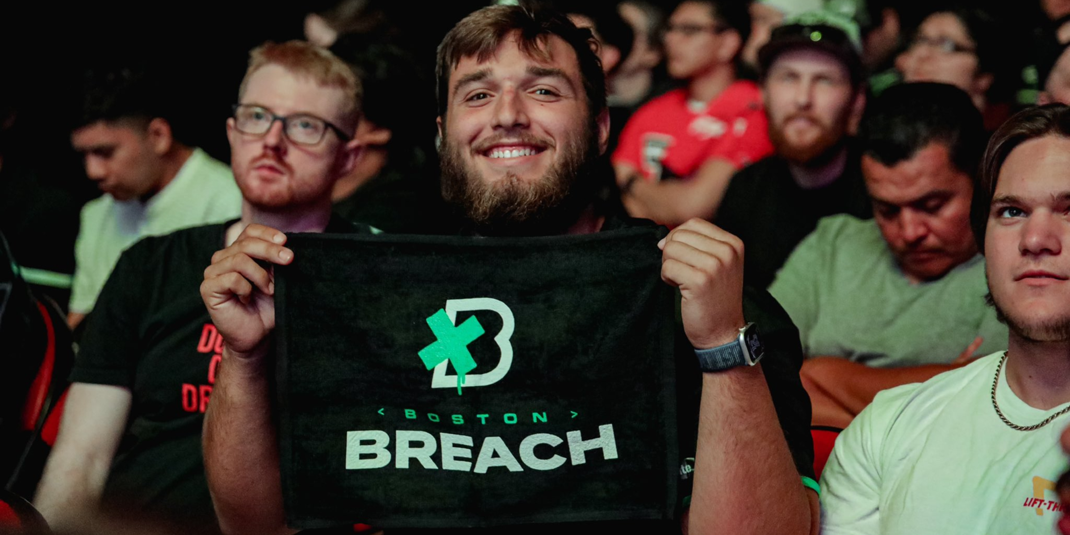 Boston Breach Fan with Boston Breach Towel